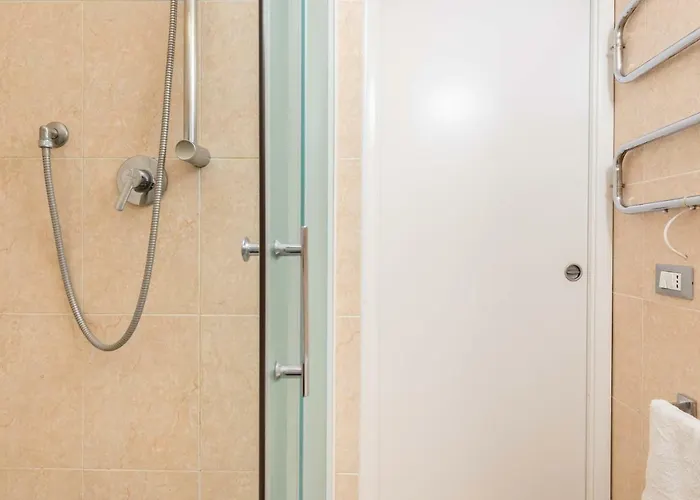 Sistina House Style X 6 * Roma